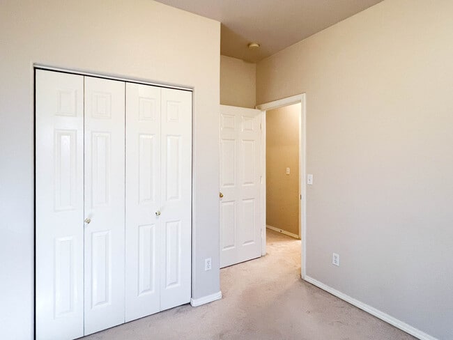 Building Photo - 6733 Snow Goose Cir