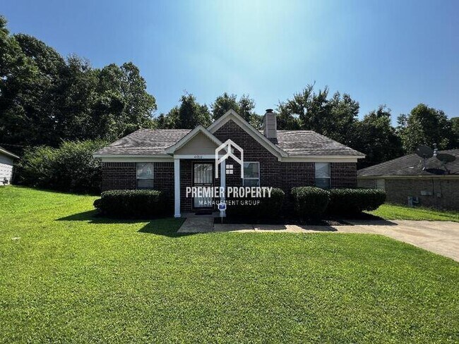 Primary Photo - 4480 S Cedar Bark Cove