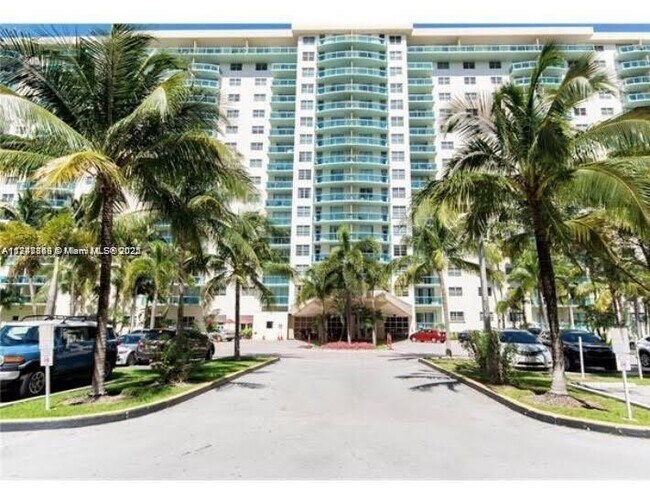 Building Photo - 19390 Collins Ave