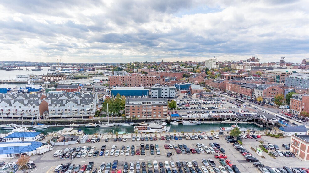 Building Photo - 714 Chandlers Wharf