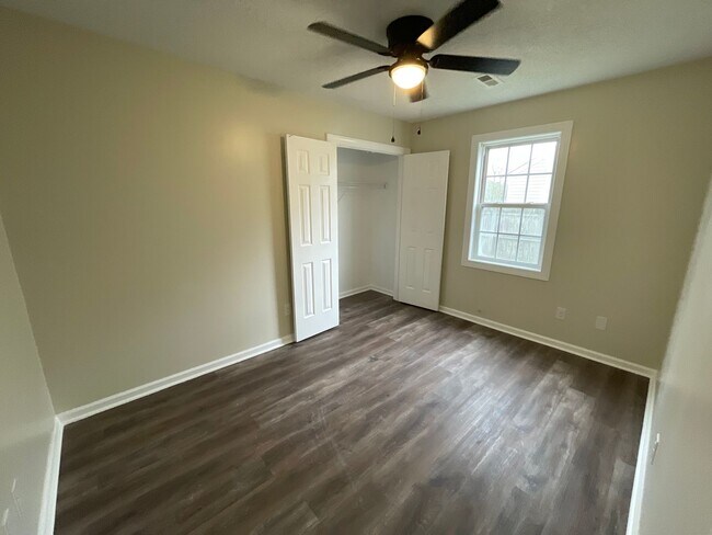 Building Photo - 3703 Lear Ct NW