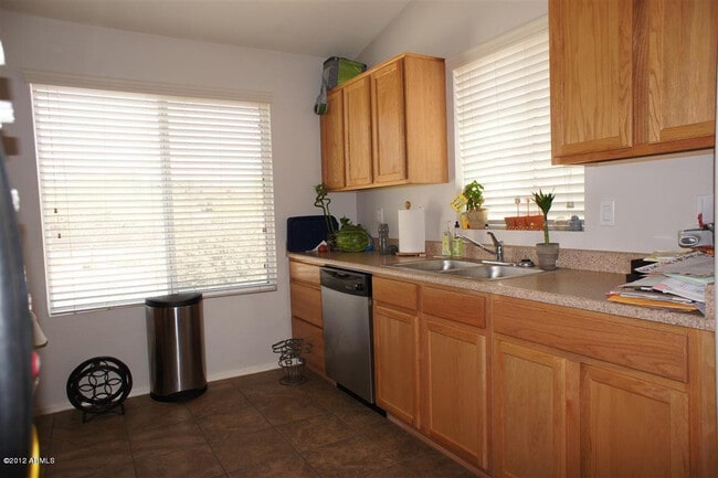 Building Photo - 16842 S 23rd St