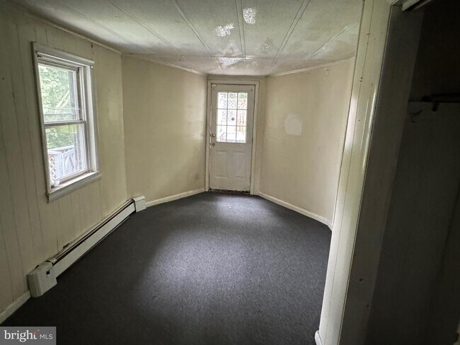 Building Photo - 237 Pierce St