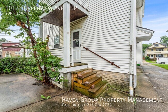 Building Photo - 10123 Greenview Ave