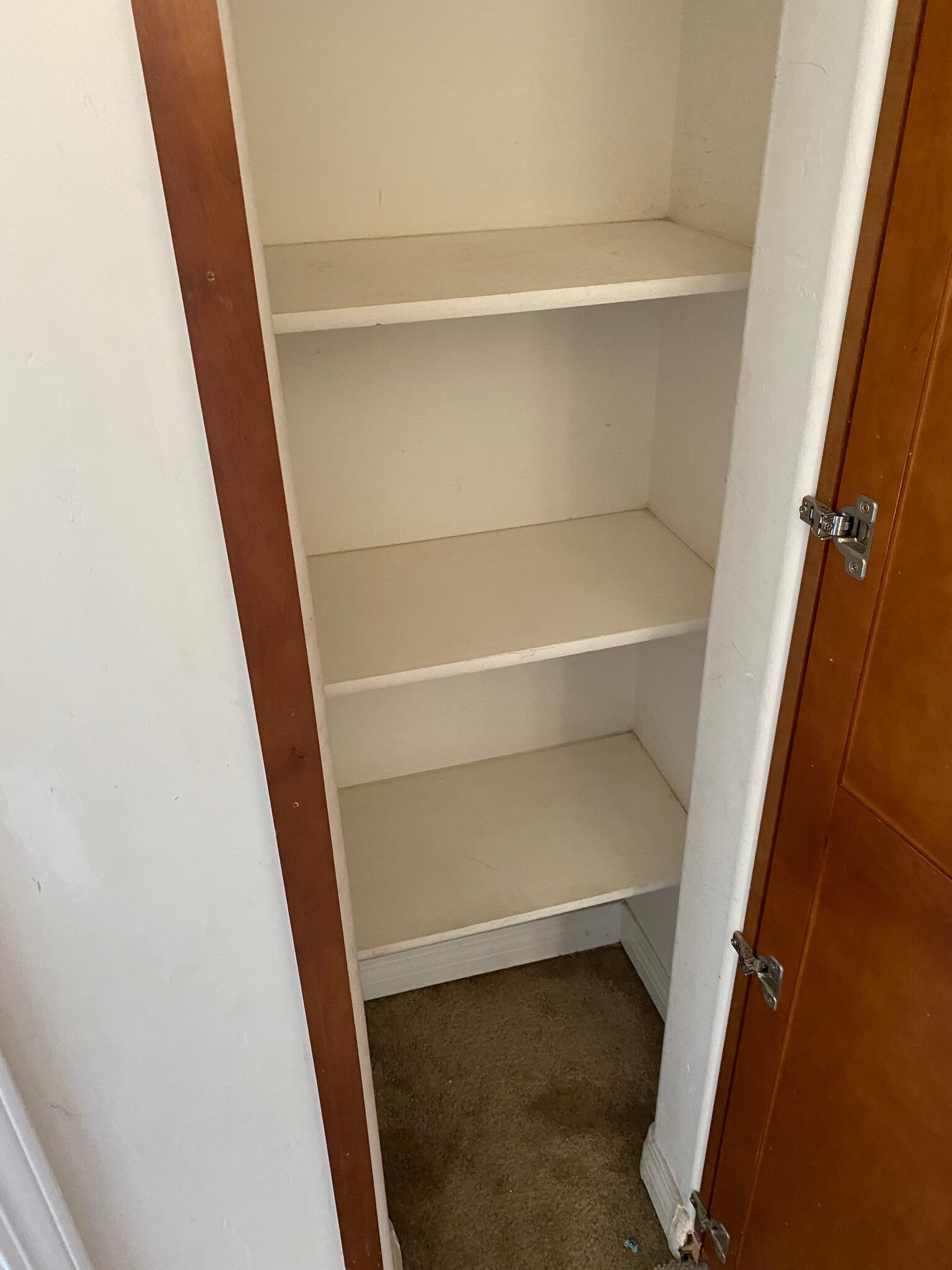 Building Photo - 171 E Renette Ave