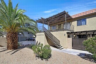 Building Photo - 617 Pepper Tree Cir