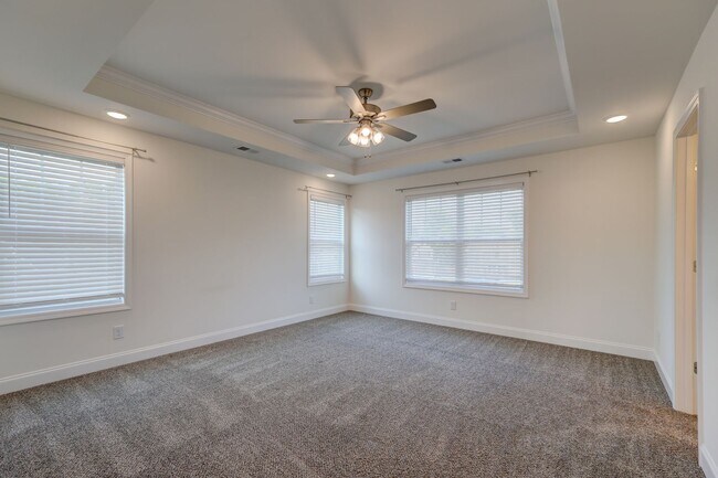 Building Photo - 1385 Harmon Ln
