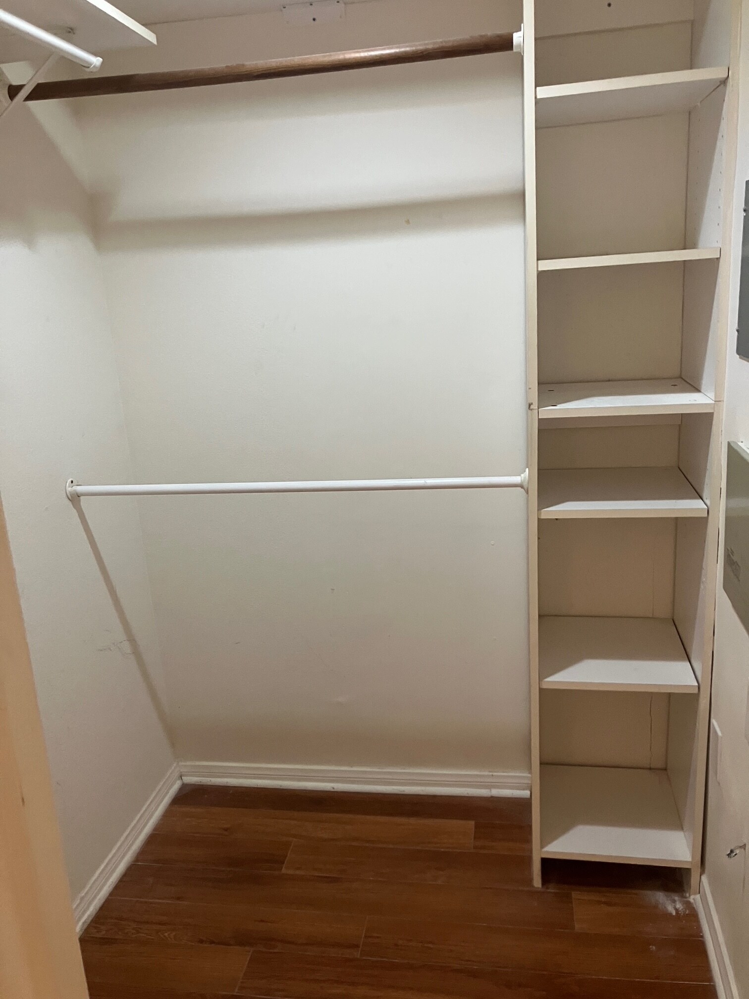 Building Photo - 1952 Selby Ave