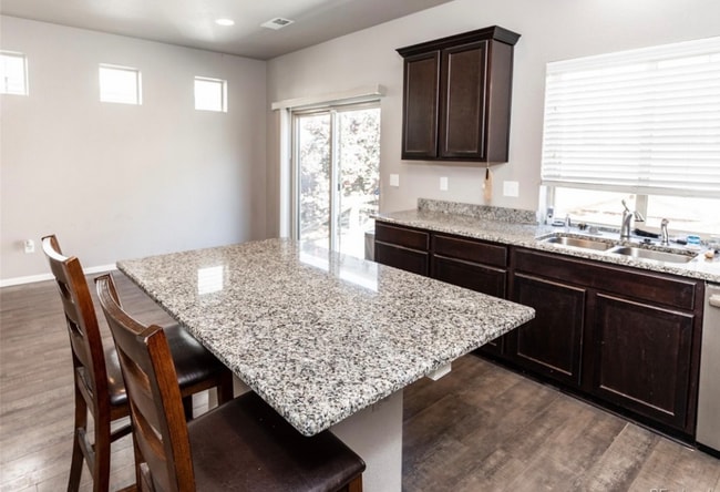 Building Photo - 8344 Longleaf Ln