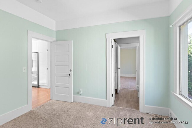 Building Photo - 1012 63rd St