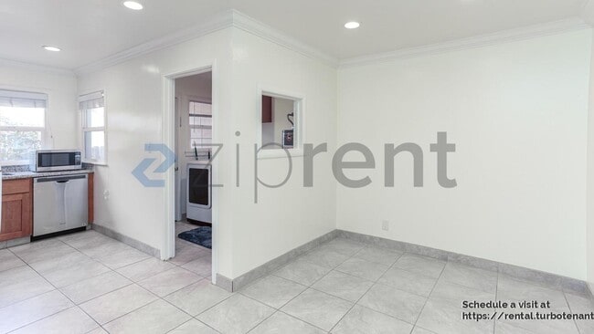 Building Photo - 795 Malone Rd