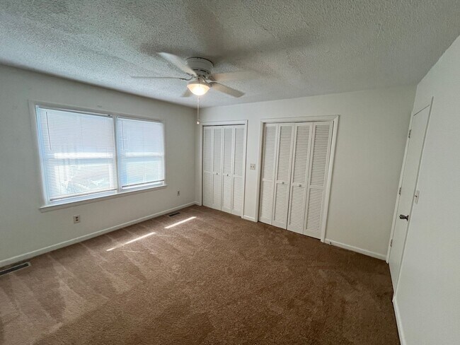 Building Photo - Two-Bedroom, 1.5 Bath Town Home Located near 48th Av North in Myrtle Beach!