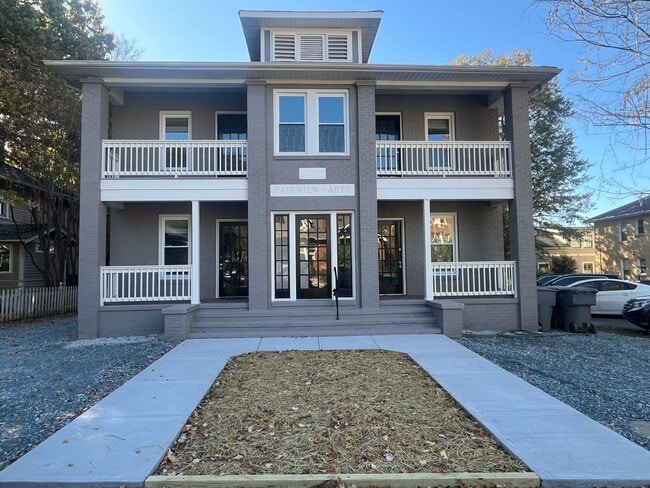 Primary Photo - Newly Renovated 1 Bed 1 Bath Condo Near Uptown Charlotte!