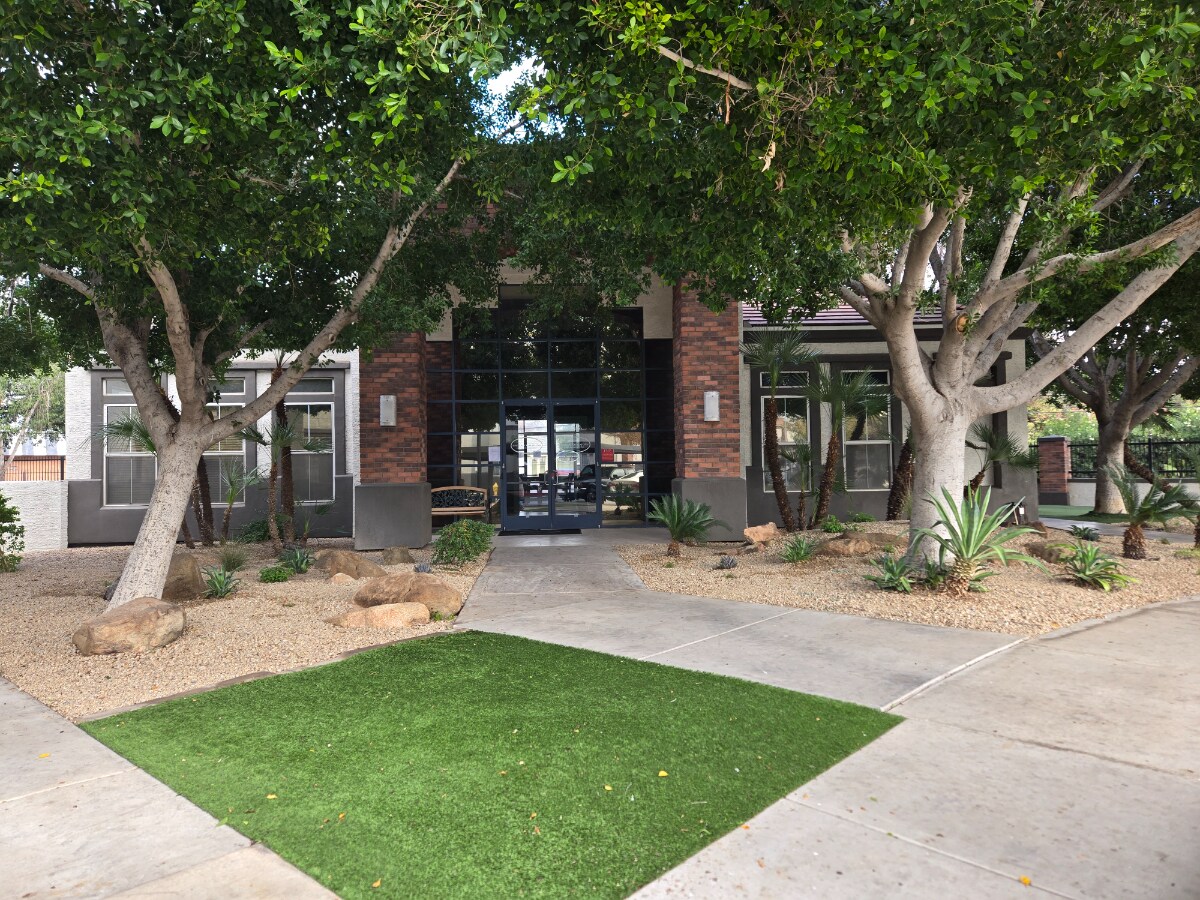 Building Photo - 3302 N 7th St