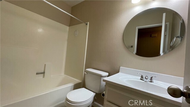 Building Photo - 1328 E Pennsylvania Ave