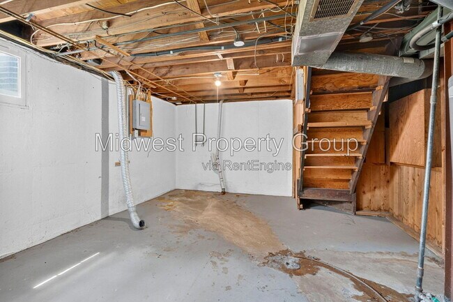 Building Photo - 5344 Colton Dr
