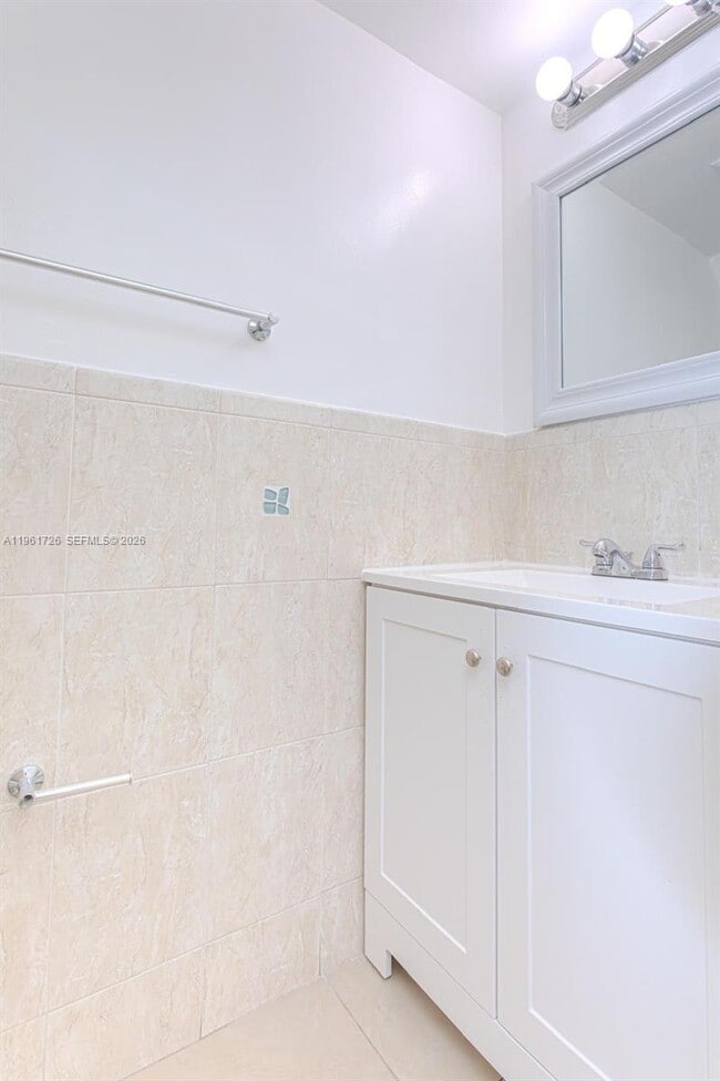 Building Photo - 5698 W 25th Ct