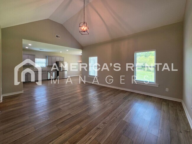 Building Photo - DEPOSIT PENDING!!! - Four Bedroom, Modern Home for Rent in Eastaboga - Available NOW!