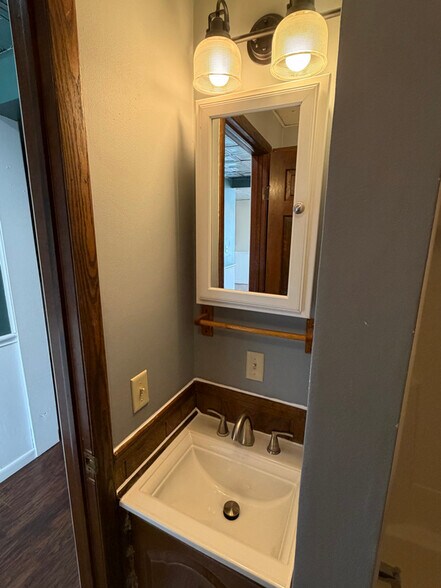 Building Photo - 217 State St