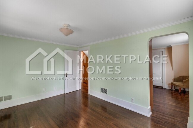 Building Photo - 509 S Pleasant St