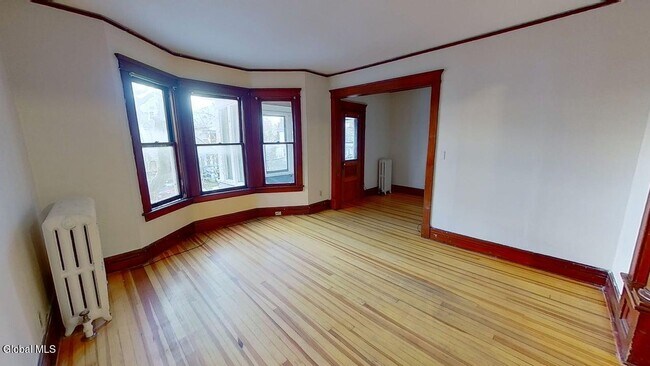 Building Photo - 11 Alden Ave