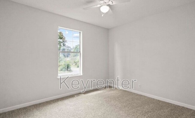 Building Photo - 6600 Woodcock Cir