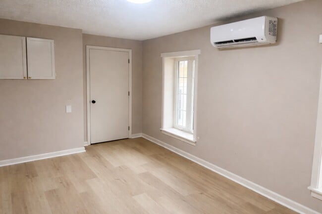 Building Photo - 2785 Tyn Rhos Rd