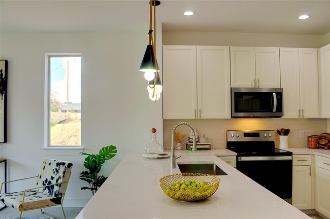 Building Photo - 300 Tesla Cir