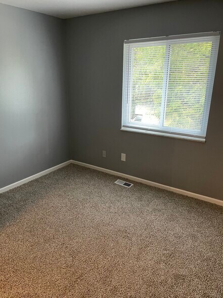 Building Photo - 4709 Croftshire Dr