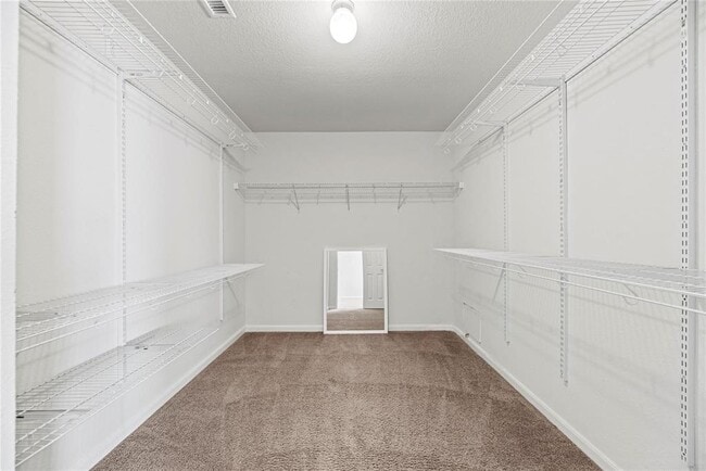 Building Photo - 16314 Chandler Ridge Ln