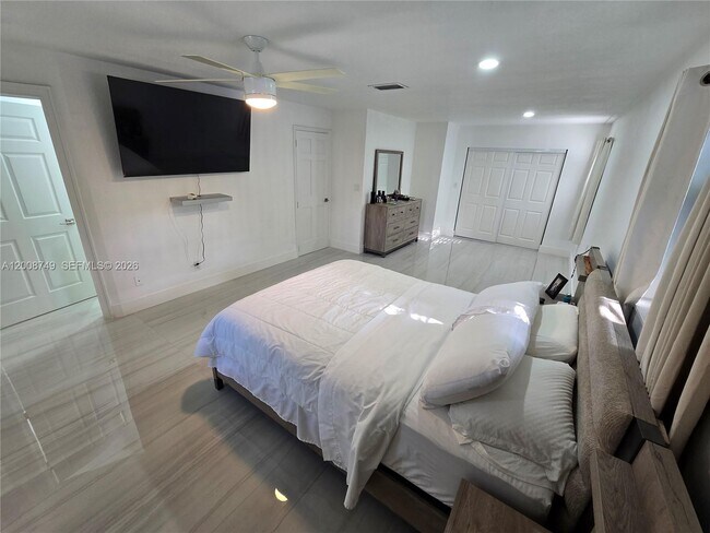 Building Photo - 11578 NW 39th Pl