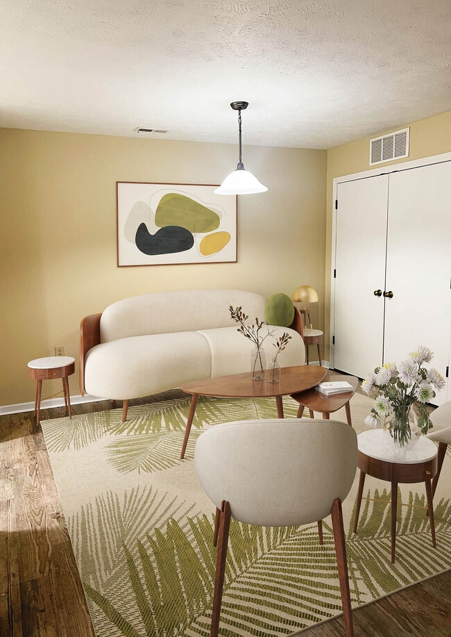 Living Area - Hunters Run