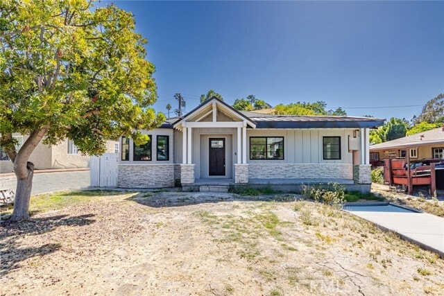 Primary Photo - 2051 McPherson Ave