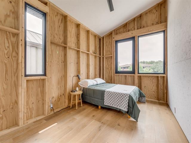 Building Photo - 907 Blackland Ct