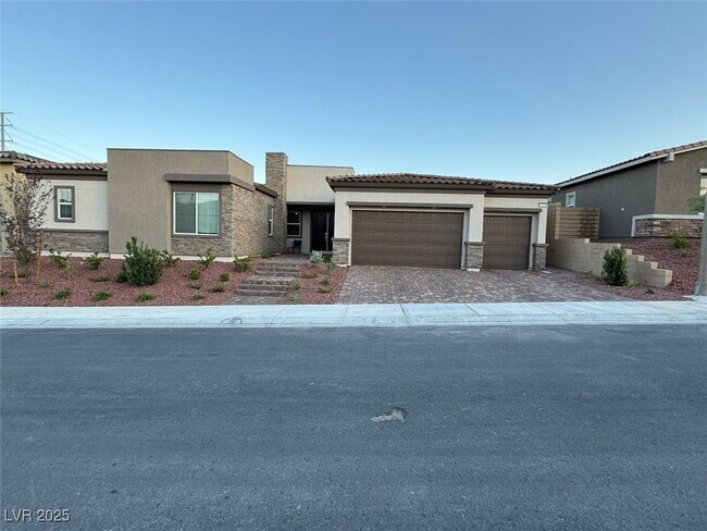 Primary Photo - 10851 Mila Lndg Ave
