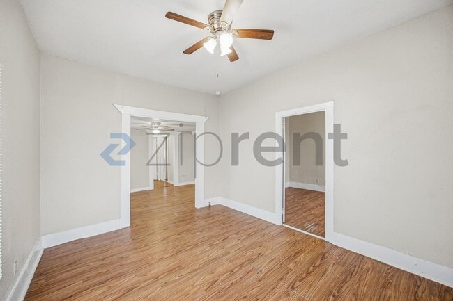 Building Photo - 521 S Polaris