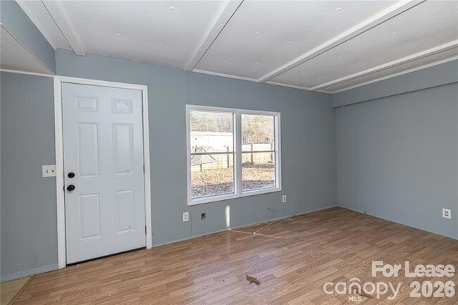 Building Photo - 126 Poe Dr