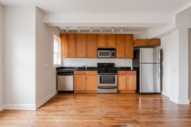 Building Photo - Sheridan Park / Uptown - 1 Bed / 1 Bath - ...