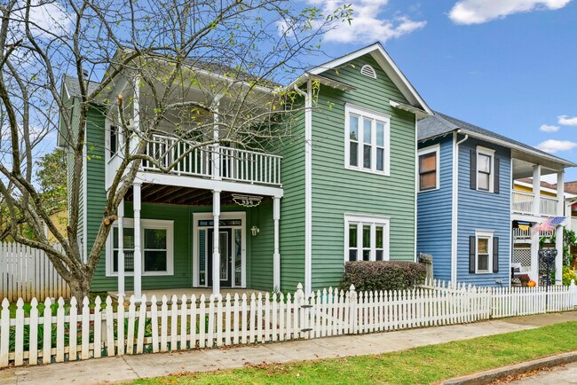 Building Photo - 439 Grant St SE