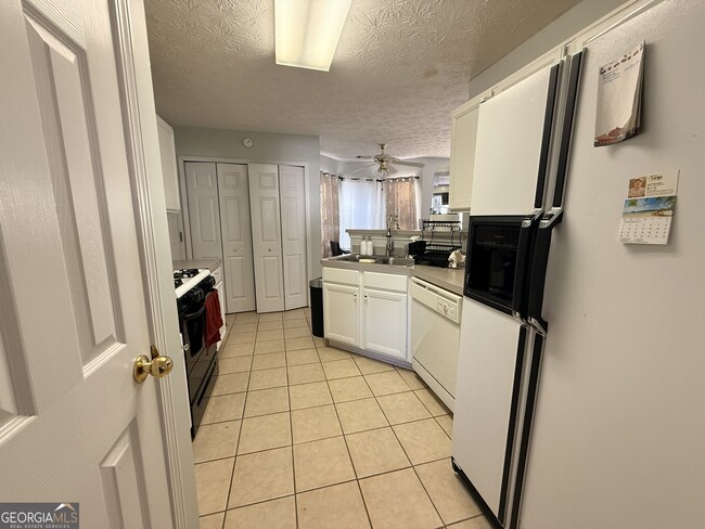 Building Photo - 10411 Tobano Trail