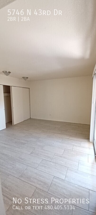 Building Photo - 5746 N 43rd Dr