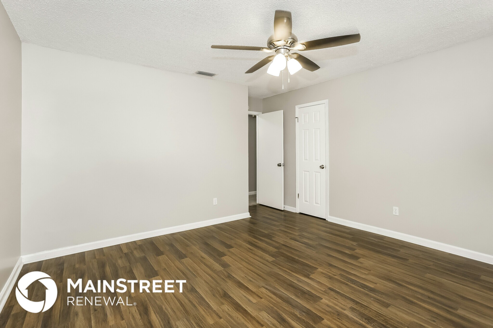 Building Photo - 2065 Chelwood Ct