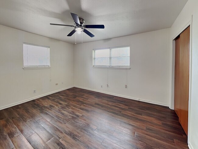 Building Photo - 5311 Purington Ave