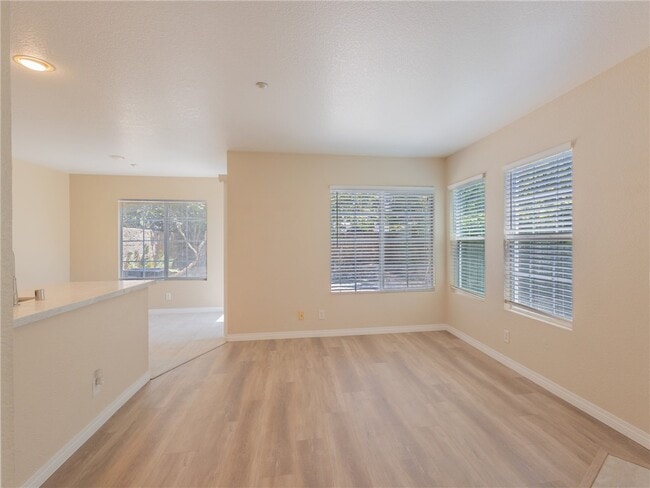 Building Photo - 428 Condor Ave