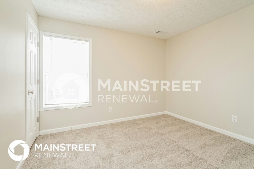 Building Photo - 2760 Autumn Lake Ln