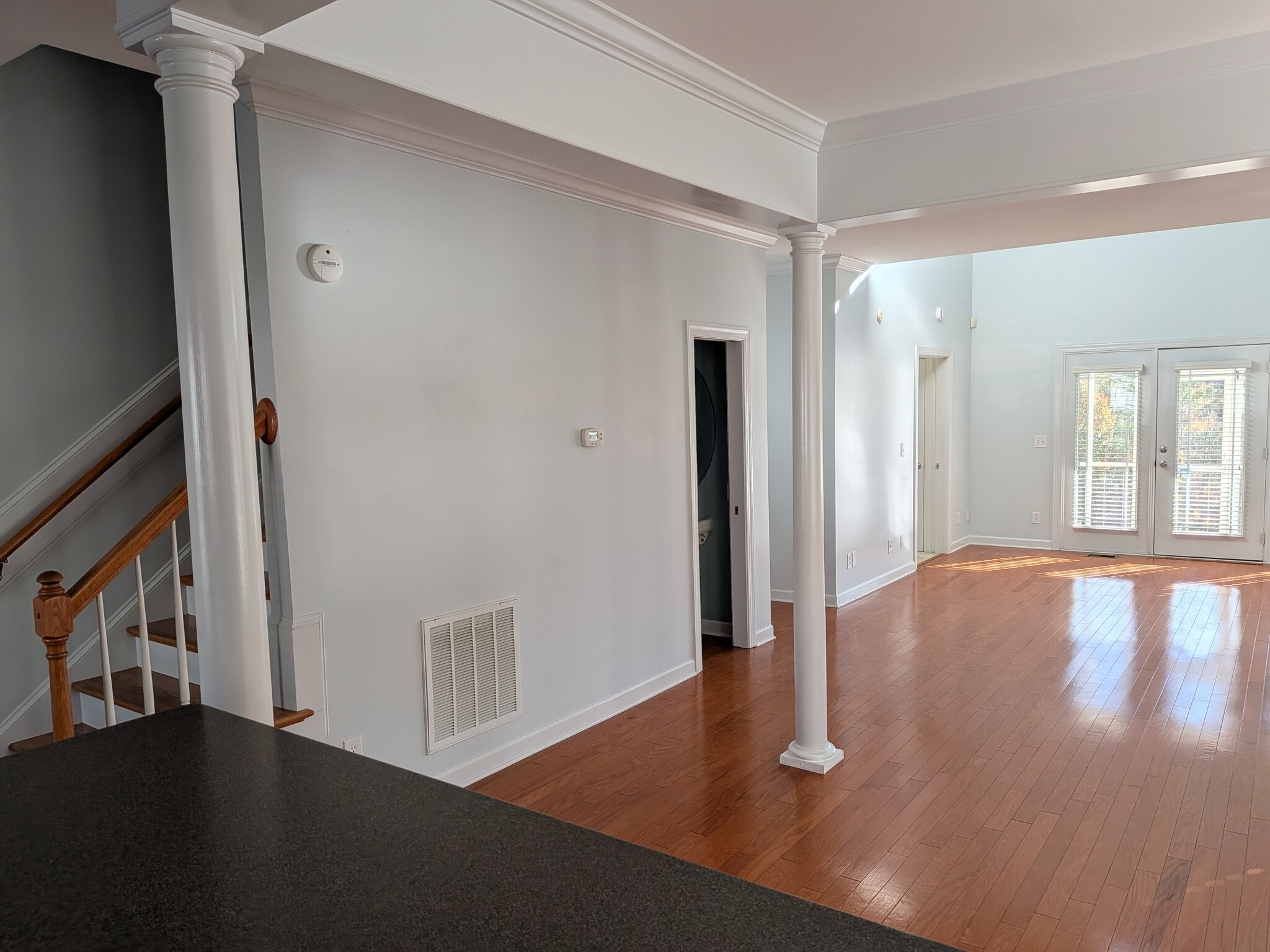 Building Photo - 927 Kensington Park Rd