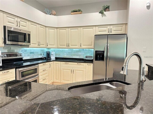 Building Photo - 2679 Saddlewood Ln