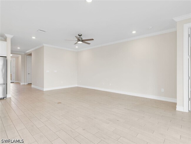 Building Photo - 28029 Sanibel Sands St