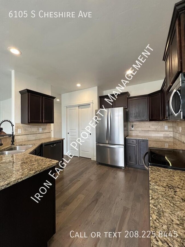 Building Photo - 6105 S Cheshire Ave