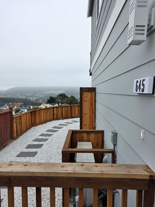 Building Photo - 645 Gellert